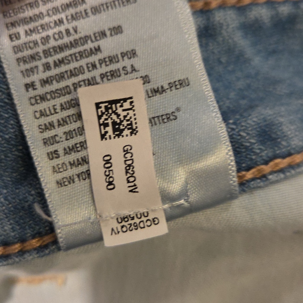 American Eagle Outfitters Light Blue Distressed Denim Cutoff Shorts Size 14! - Picture 6 of 12